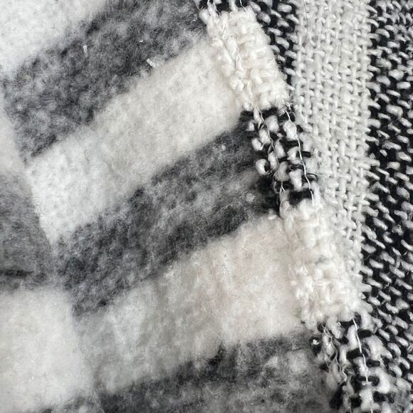 San Jose Baja Men's Hoodie Drod Rug Pullover Striped Black White Size Large - Picture 9 of 9